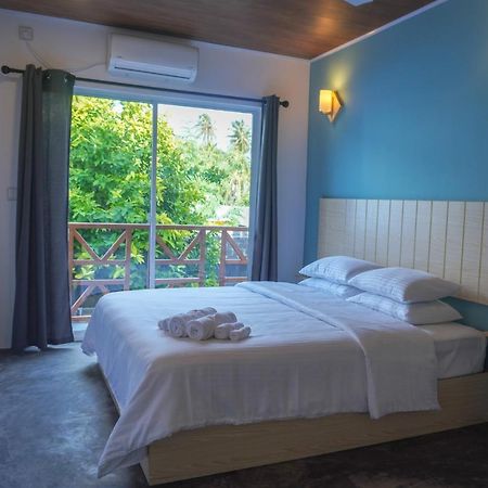 The Zen Den Hotel Thulusdhoo Exterior photo