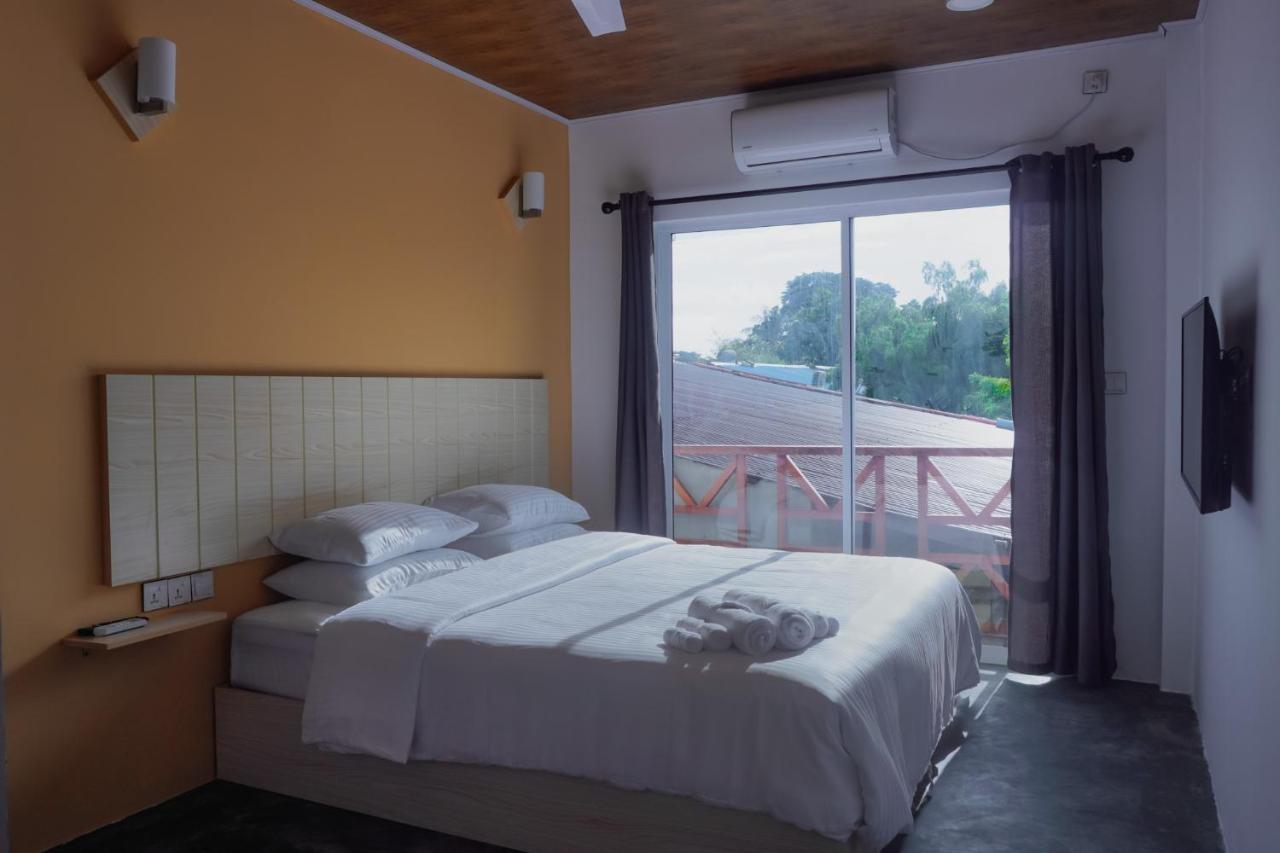 The Zen Den Hotel Thulusdhoo Exterior photo