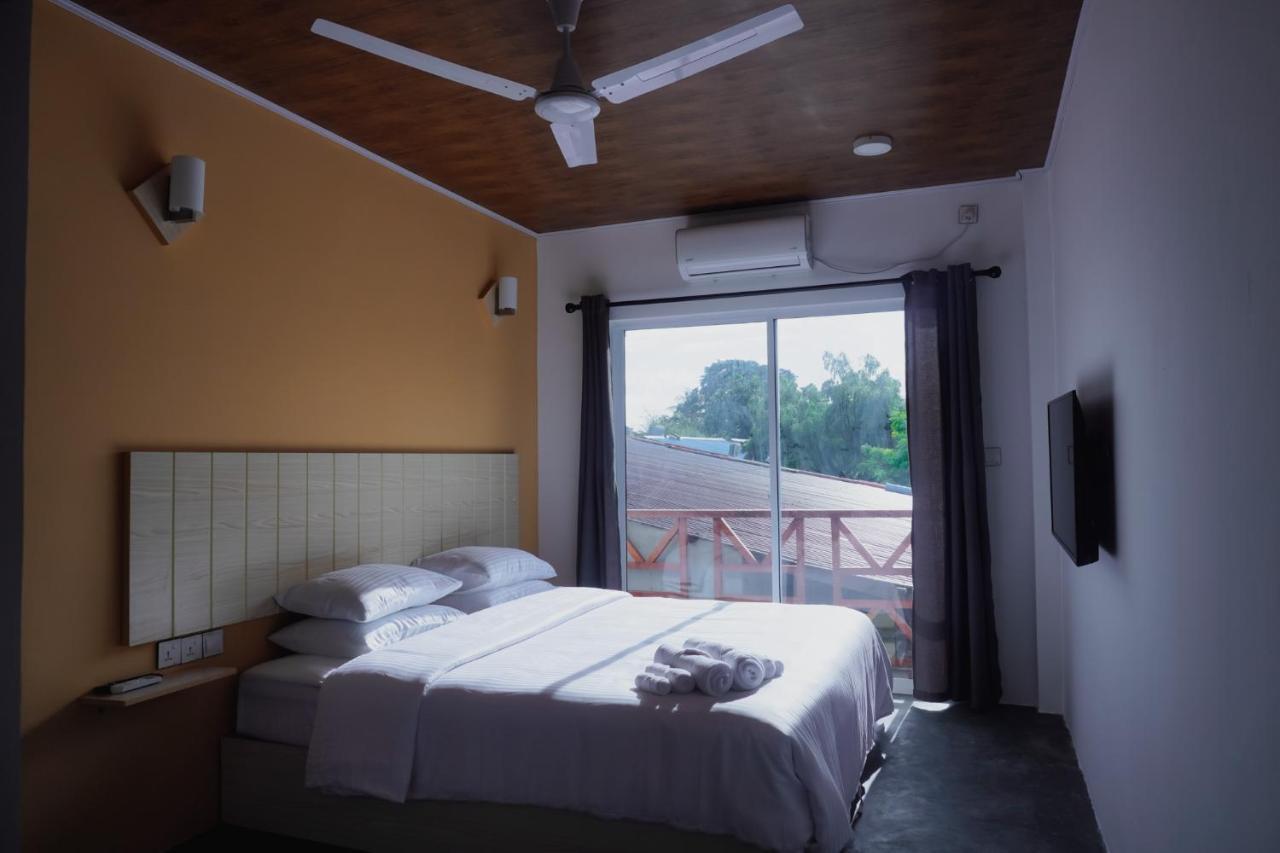 The Zen Den Hotel Thulusdhoo Exterior photo