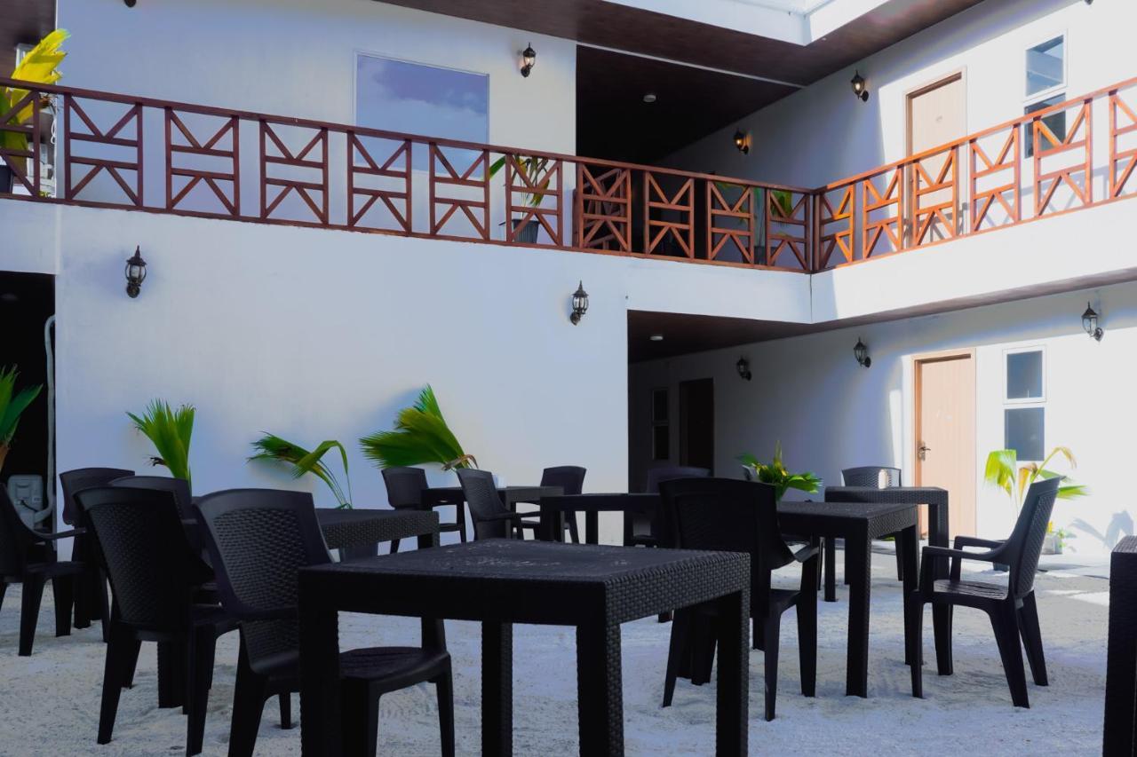 The Zen Den Hotel Thulusdhoo Exterior photo